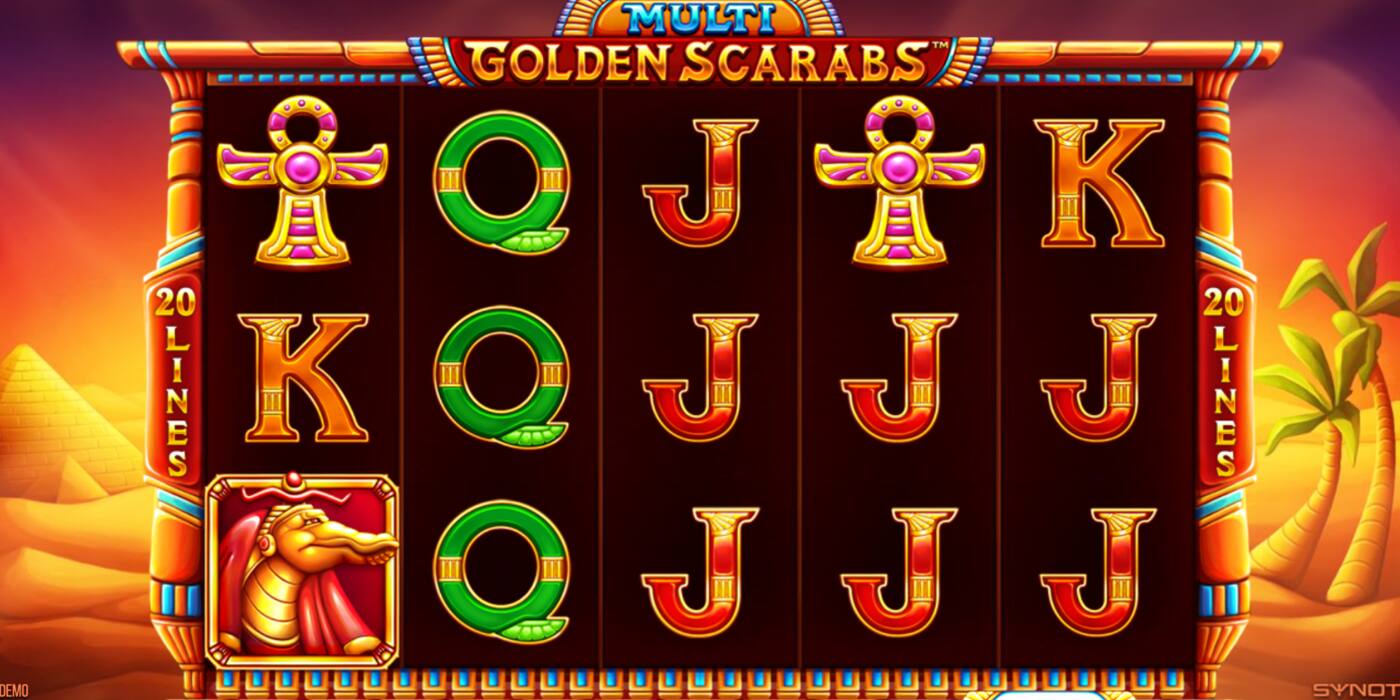 Automat Multi Golden Scarabs od SYNOT Games: 5 válců s ankhem, Sobkem a písmeny na pozadí pyramid